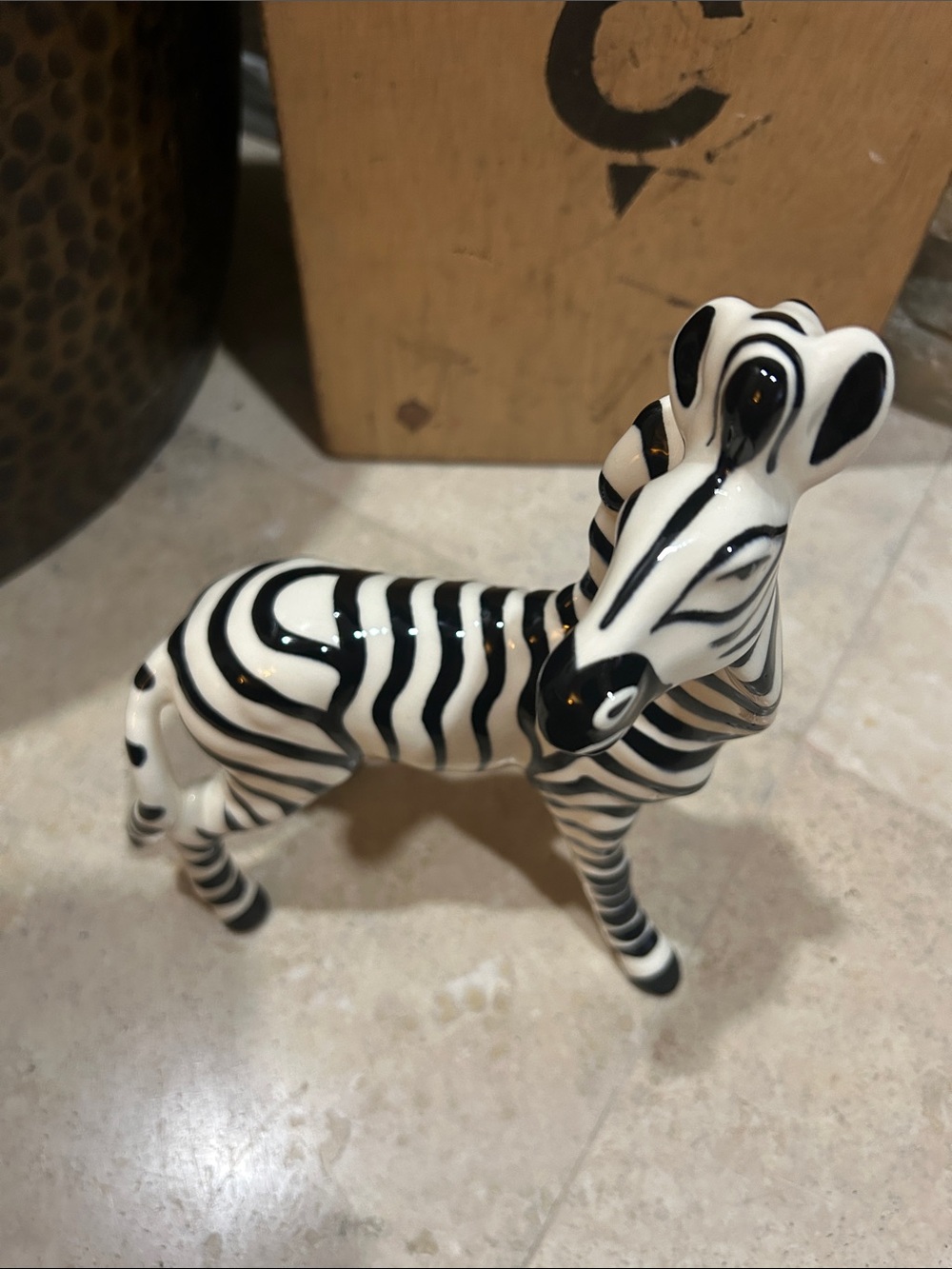 vintage Robert Simmons Pottery zebra figurine named "Zig” - Picture 7 of 11